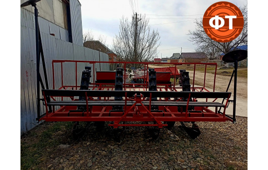 Картофелесажалка КФСК-4Ц от ВОМа
