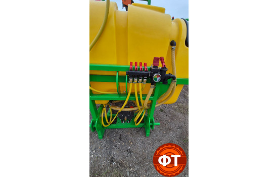 Опрыскиватель ОАЗИС-800