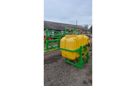 Опрыскиватель ОАЗИС-800