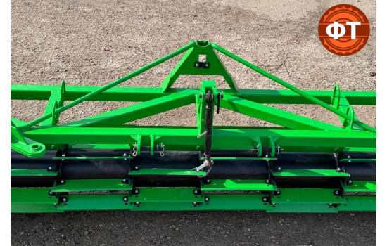 КНП-4 м ( от 80  л.с.) Каток-измельчитель пожнивных остатков навесной