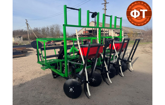 Картофелесажалка КФСК-4ЦК, транспортерная 4-х рядная под капельную ленту